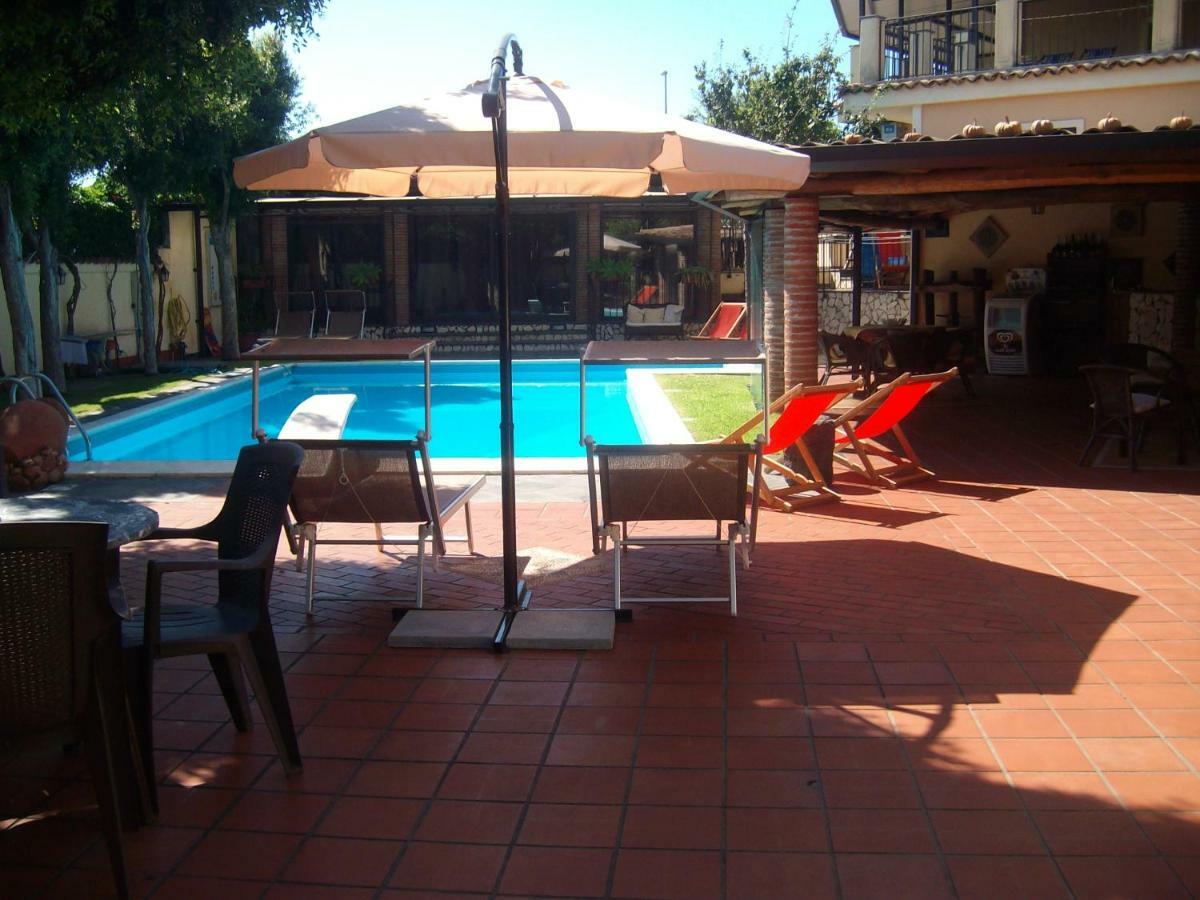 Villa Singola -Sole-Luna-Casavilladusoleil Acireale Exterior photo