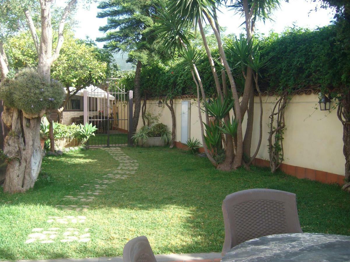 Villa Singola -Sole-Luna-Casavilladusoleil Acireale Exterior photo
